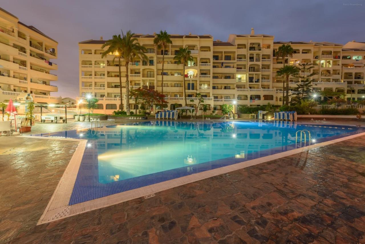 castle harbour Aparthotel Los Cristianos  Exteriör bild