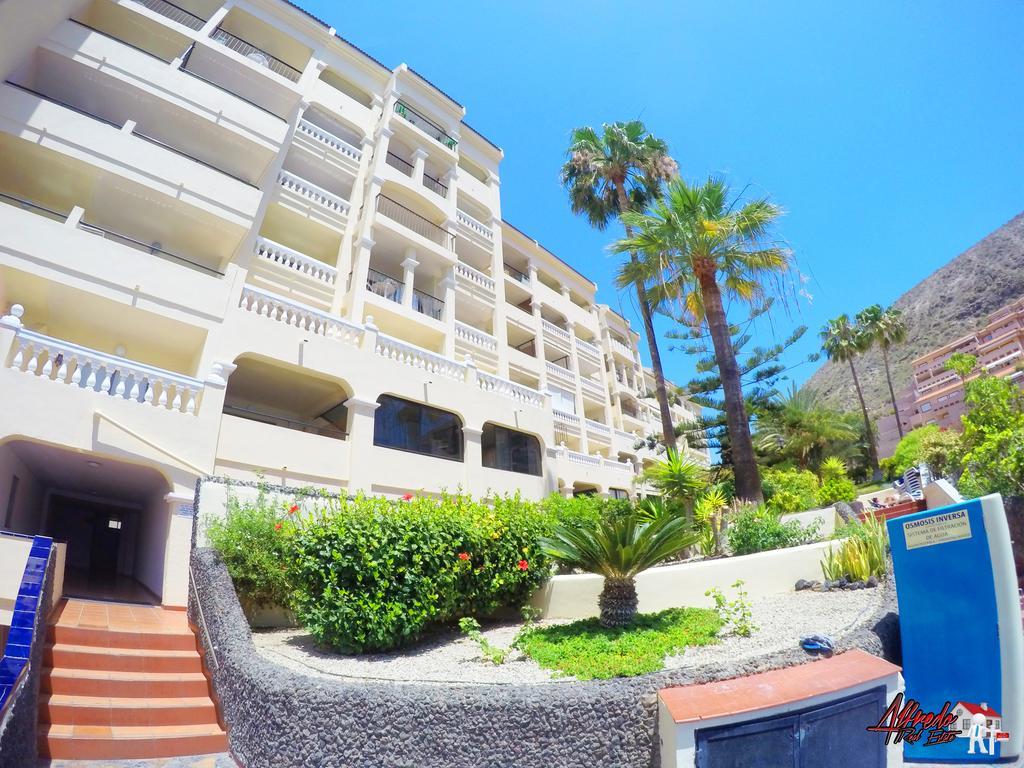 castle harbour Aparthotel Los Cristianos  Exteriör bild