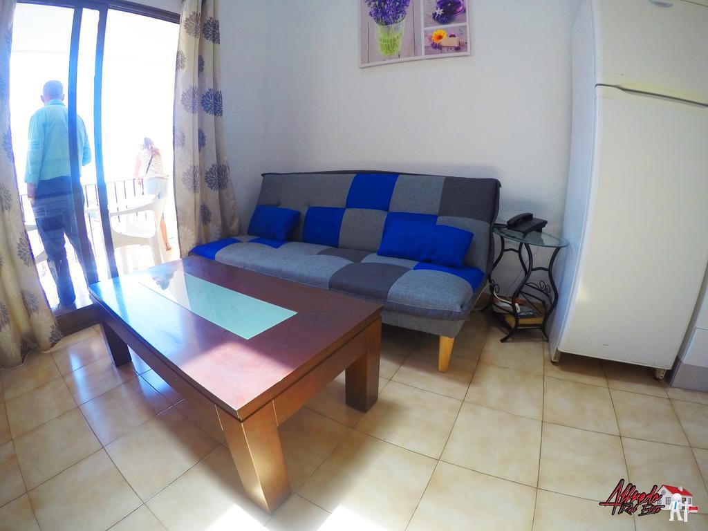 castle harbour Aparthotel Los Cristianos  Exteriör bild