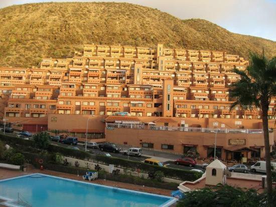 castle harbour Aparthotel Los Cristianos  Exteriör bild