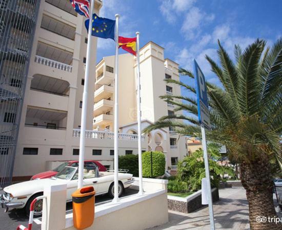 castle harbour Aparthotel Los Cristianos  Exteriör bild